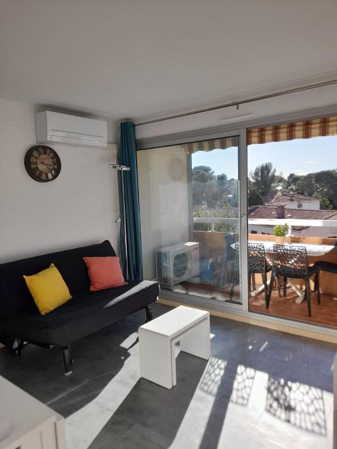 Appart Cosy En Bord De Mer - Port Santia Lucia St Raphael Saint-Raphael  Bagian luar foto