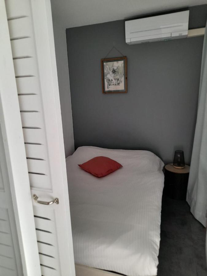 Appart Cosy En Bord De Mer - Port Santia Lucia St Raphael Saint-Raphael  Bagian luar foto